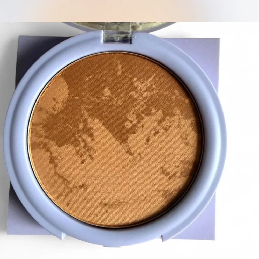 Florence by mills Out of This Whirled Bronzer-Cool Tones